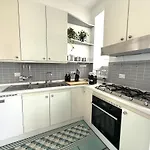 Sam House Spazio Ed Eleganza Nel Centro Di Бари