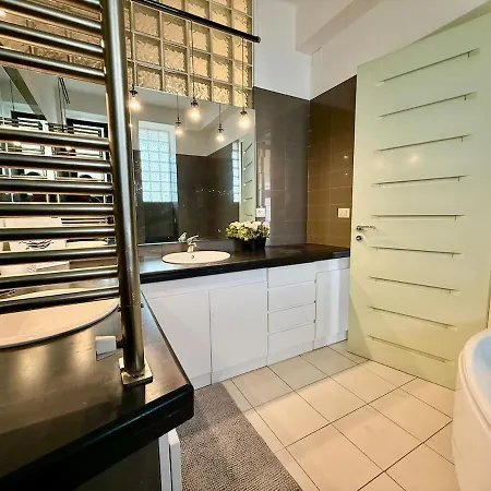 Sam House Spazio Ed Eleganza Nel Centro Di Bari