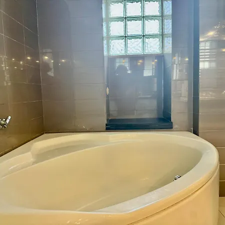 Sam House Spazio Ed Eleganza Nel Centro Di 아파트 바리