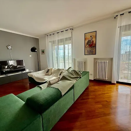 아파트 Sam House Spazio Ed Eleganza Nel Centro Di 바리