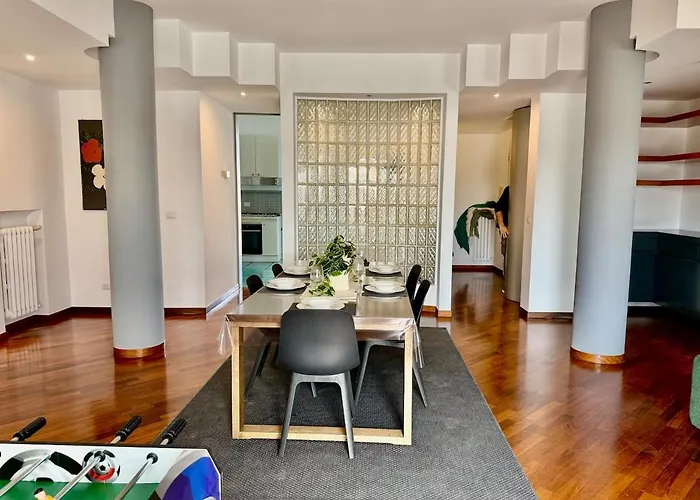 公寓 Sam House Spazio Ed Eleganza Nel Centro Di 巴里
